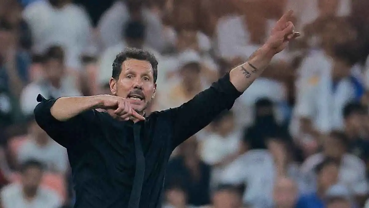 أول تعليق من سيميوني حول استفزاز فينيسيوس