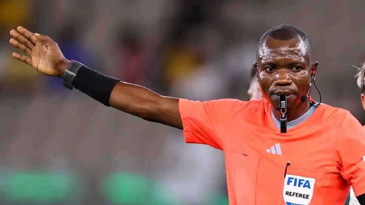 ماذا قدم منتخب المغرب مع صافرة الكونغولي ندالا حكم نهائي أمم إفريقيا؟ 