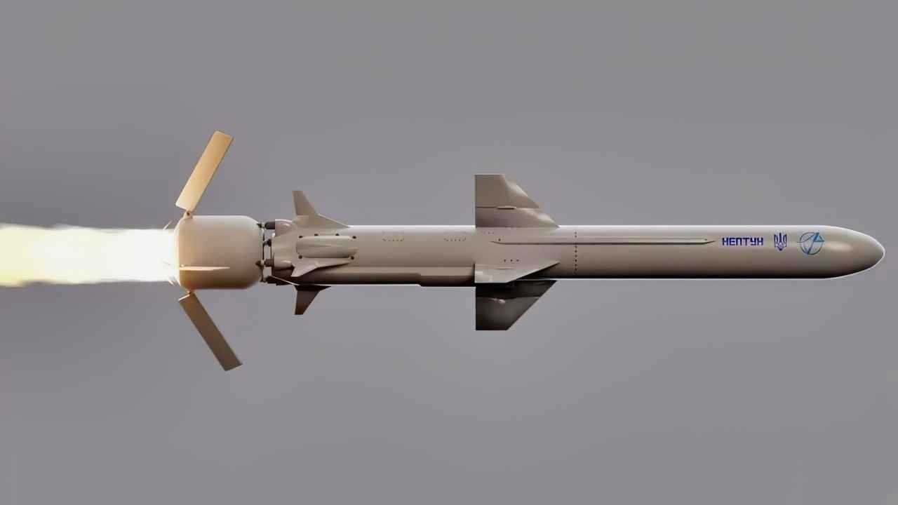 نسخة مطورة عن "قاتل موسكفا".. أوكرانيا تكشف عن صاروخ "لا يقاوم"