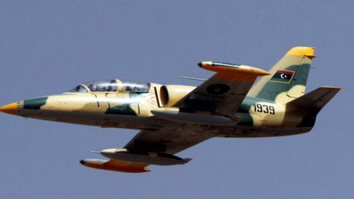 الجيش الليبي يستهدف مخزنًا للصواريخ في مدينة غريان‎