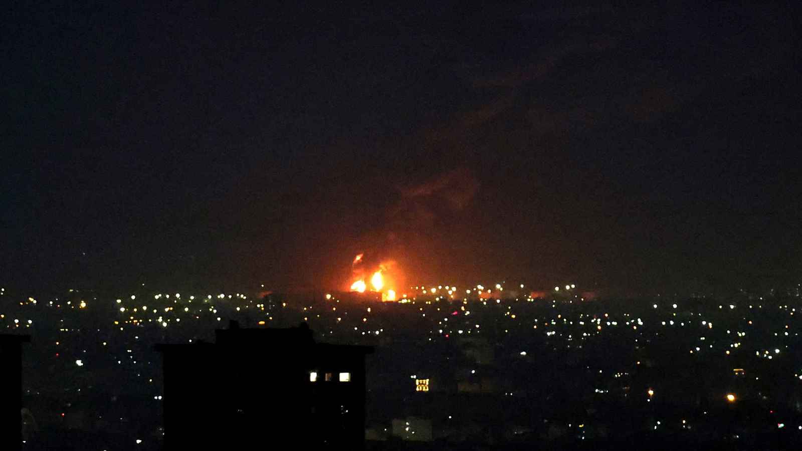 وكالة إيرانية: استمرار العمليات في مصفاة طهران دون انقطاع