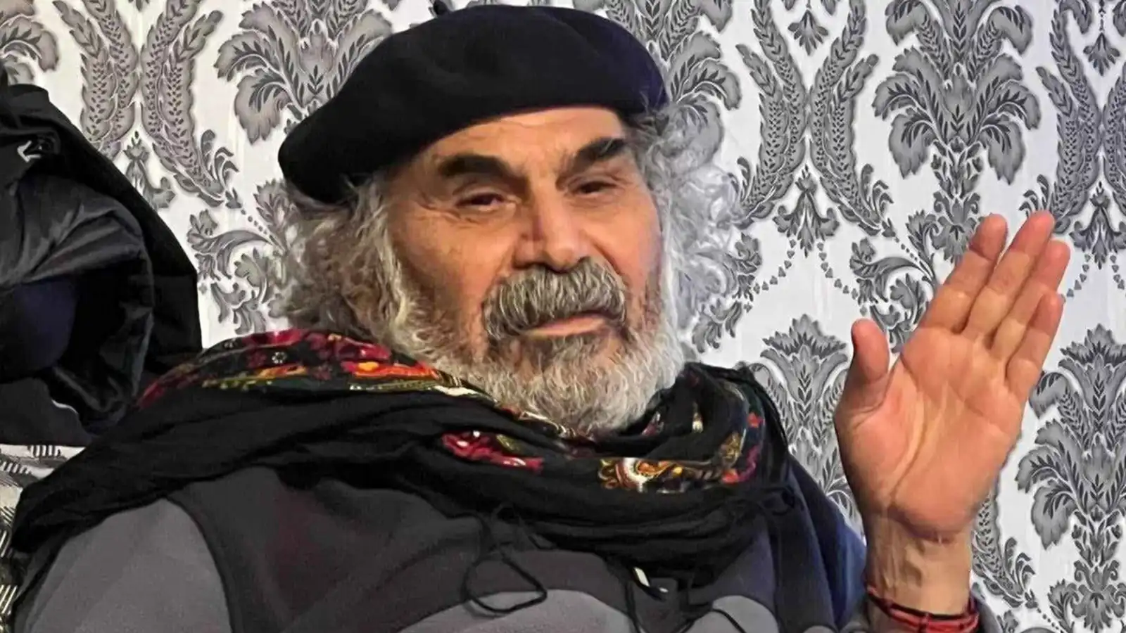 وفاة الشاعر السوري أحمد حسيني عن 71 عامًا في السويد