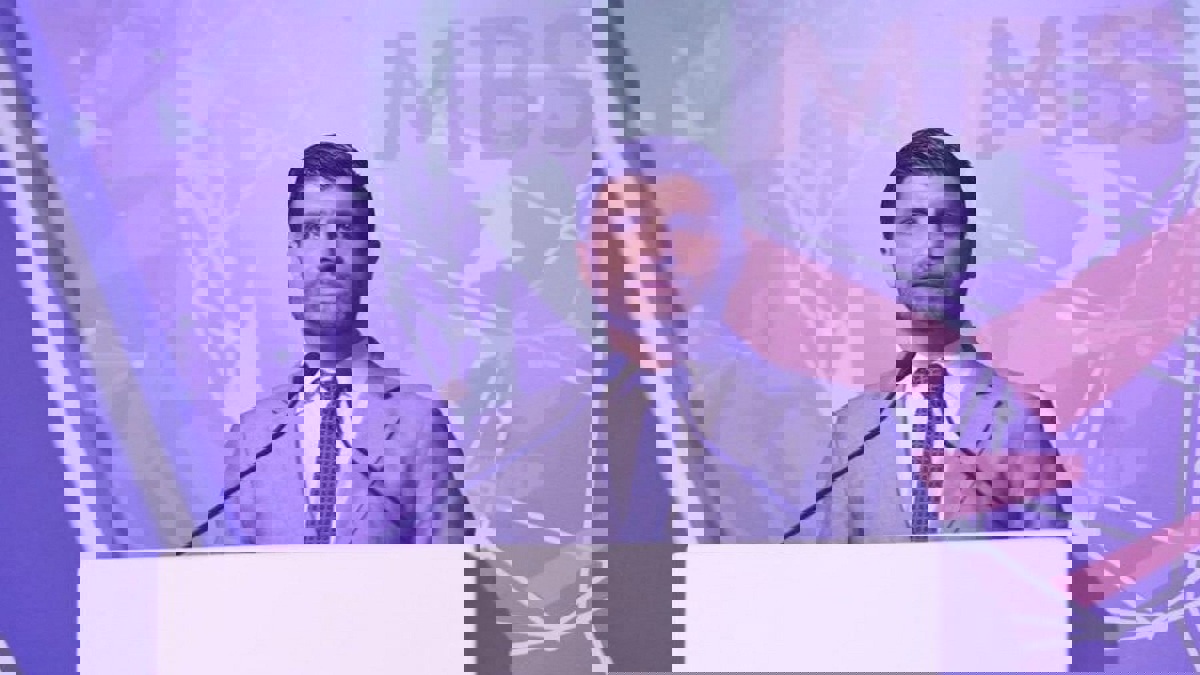 بيدرو إيمانويل مدربا لنادي العين الإماراتي‎ (شاهد)