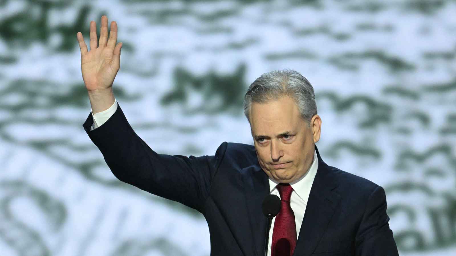 ترامب يختار مقربًا من ماسك لتولي منصب بارز