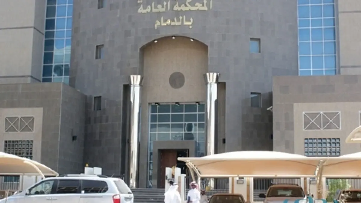 تغريم السعودية هيا الغماس نجمة مواقع التواصل بعد انتهاكها خصوصية زوجين (فيديو)