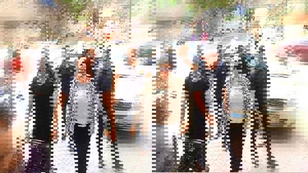 بعد جدل "الحراسة والبودي غارد".. الأمن المصري يلقي القبض على" مدرسة الأحياء"