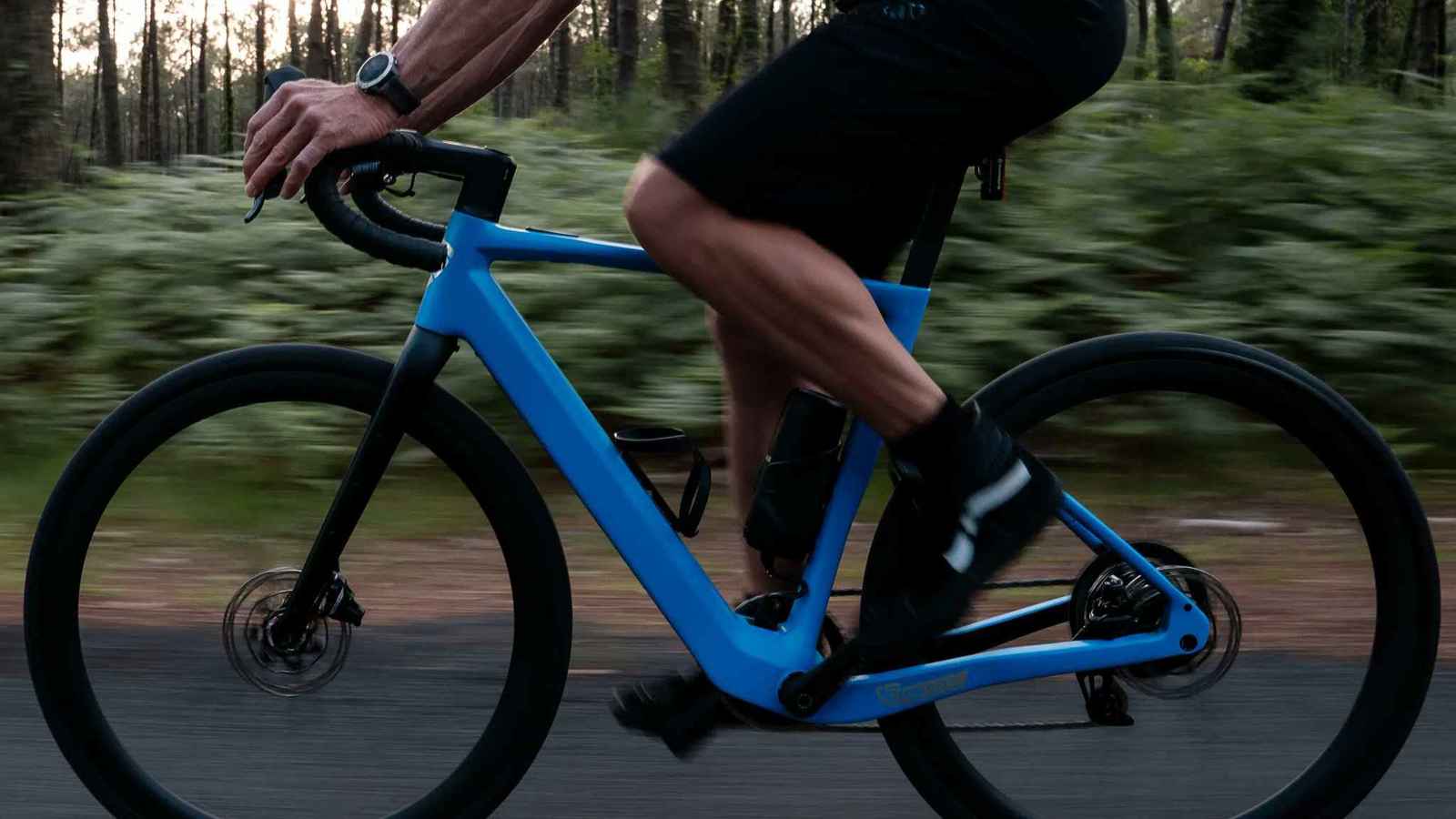 على دراجة هوائية.. ضبط أصغر متحرش في العراق (صور)