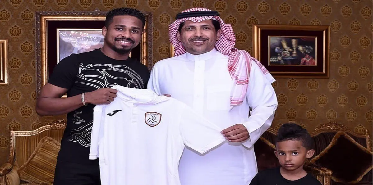 رسميًا.. ناصر الشمراني يعود لنادي الشباب السعودي (صور)