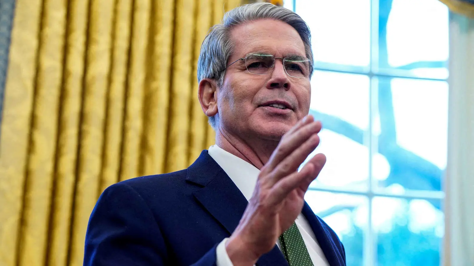 وزير أمريكي: إدارة ترامب ليست مستعجلة لإقالة باول