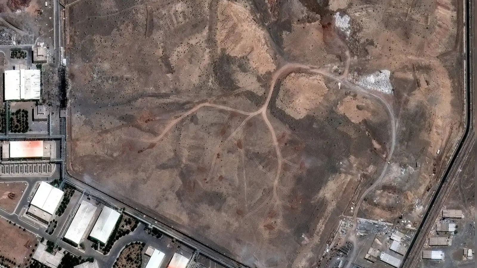 واشنطن بوست: حرب إيران وإسرائيل فتحت شهية الدول على السلاح النووي