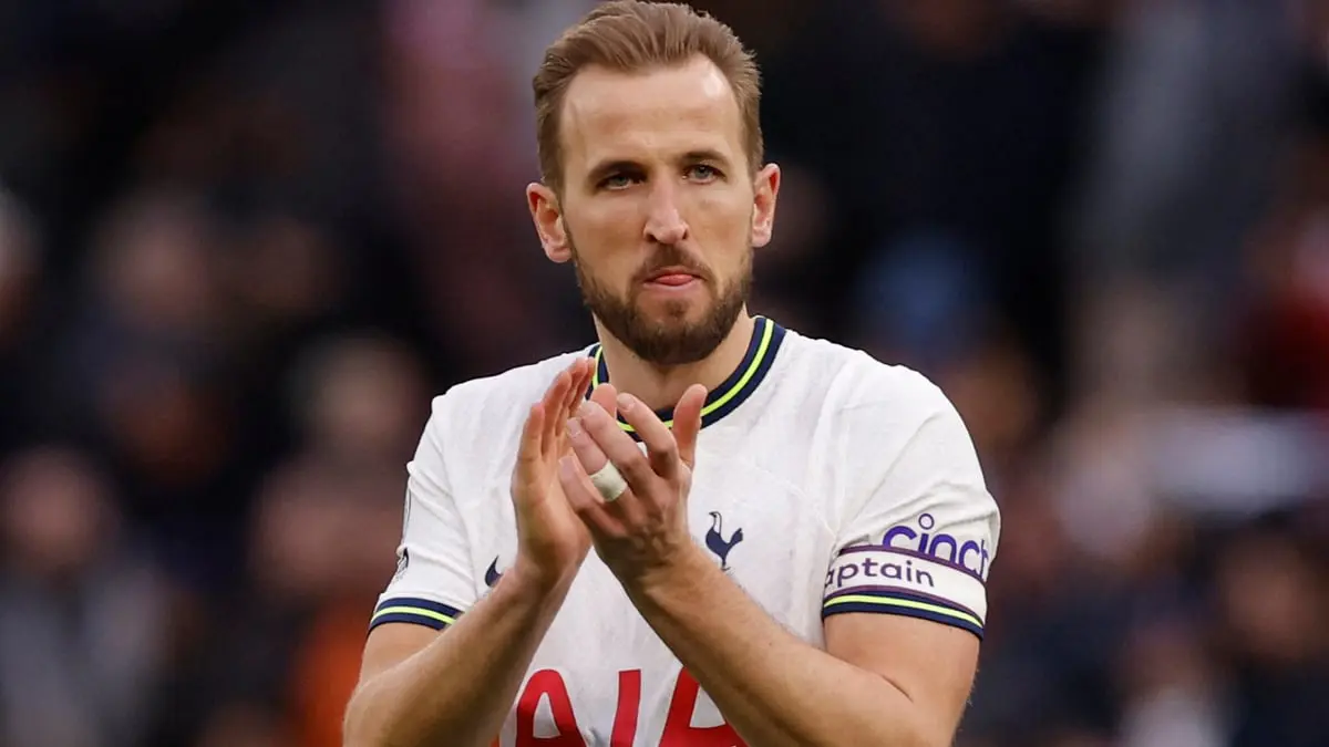 توتنهام يطالب مانشستر يونايتد بـ100 مليون جنيه إسترليني مقابل هاري كين