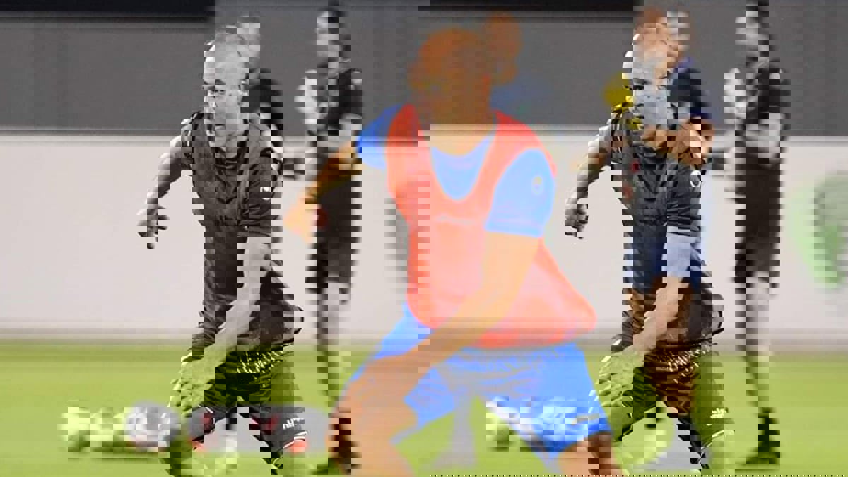 أول ظهور للنجم أندريس إنييستا مع نادي الإمارات (فيديو)