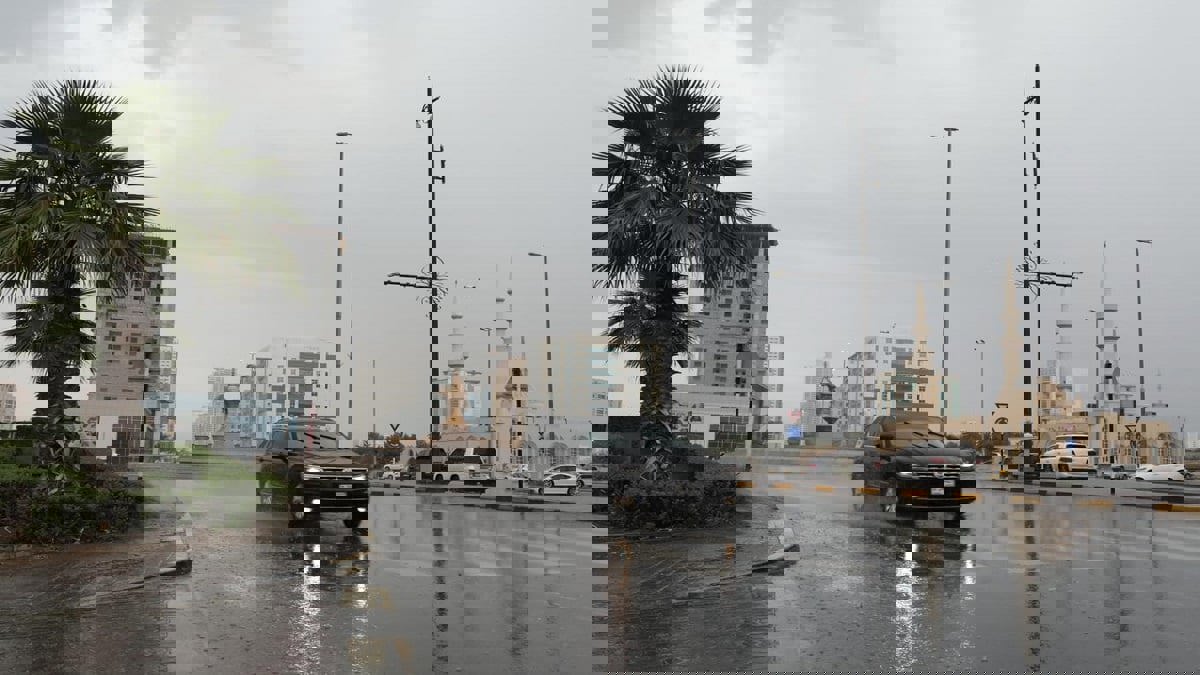 "أدنوك" تغلق عملياتها في ميناء الفجيرة بسبب "أمطار استثنائية"