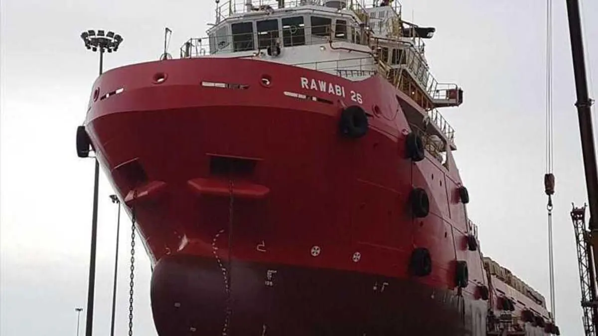الحوثيون يقدمون رواية متناقضة حول سفينة الشحن المختطفة "روابي"