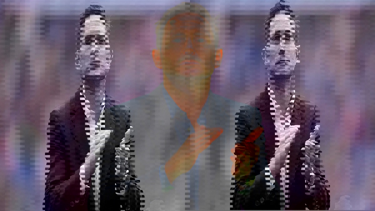 أبرز تغريدات "تويتر" الرياضية.. تشيلسي يحتفي بلامبارد وساري في جولة داخل يوفنتوس (صور)