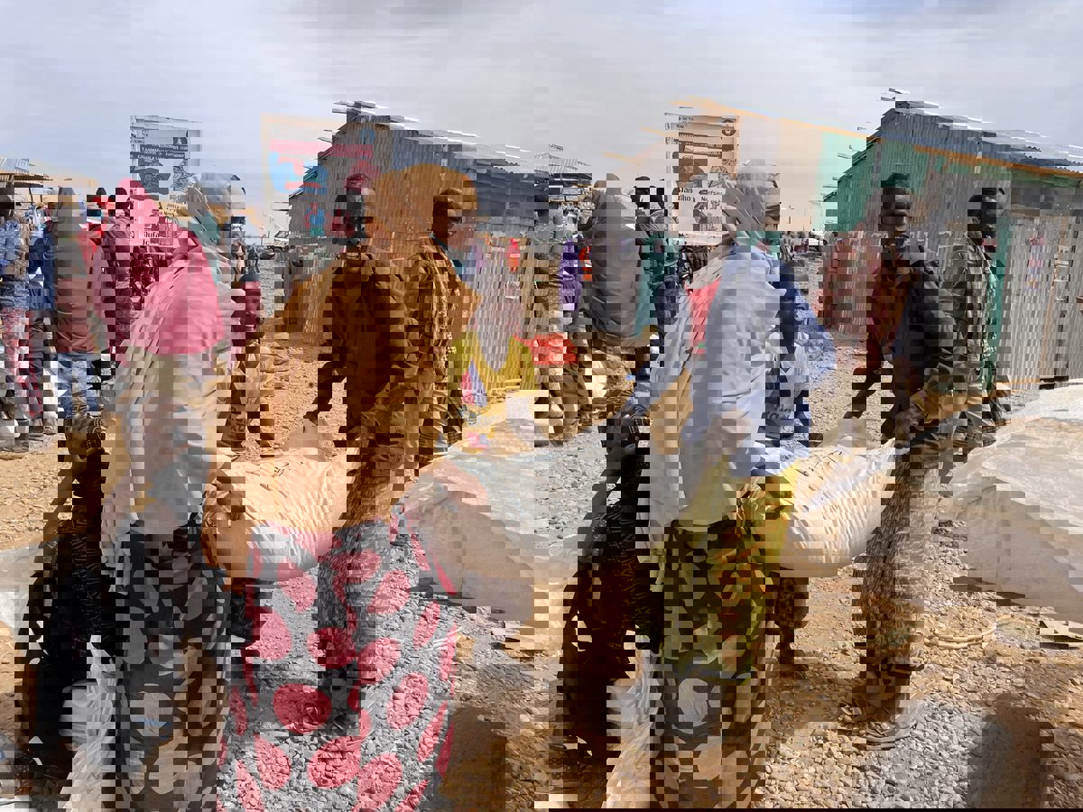 النازحون في الساحل الأفريقي.. مأساة منسية في غمرة التنافس على النفوذ