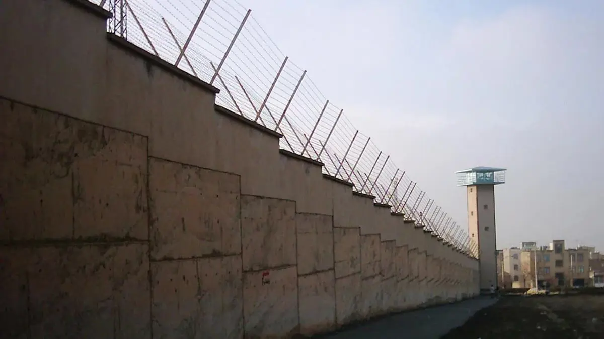 قتيل وعدة إصابات إثر أعمال شغب داخل سجن إيراني