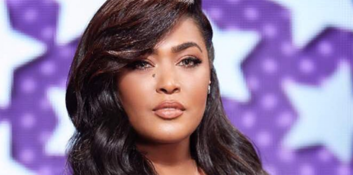 الفنانة السعودية وعد تغضب نساء المملكة بنصائحها عن الملابس المحتشمة