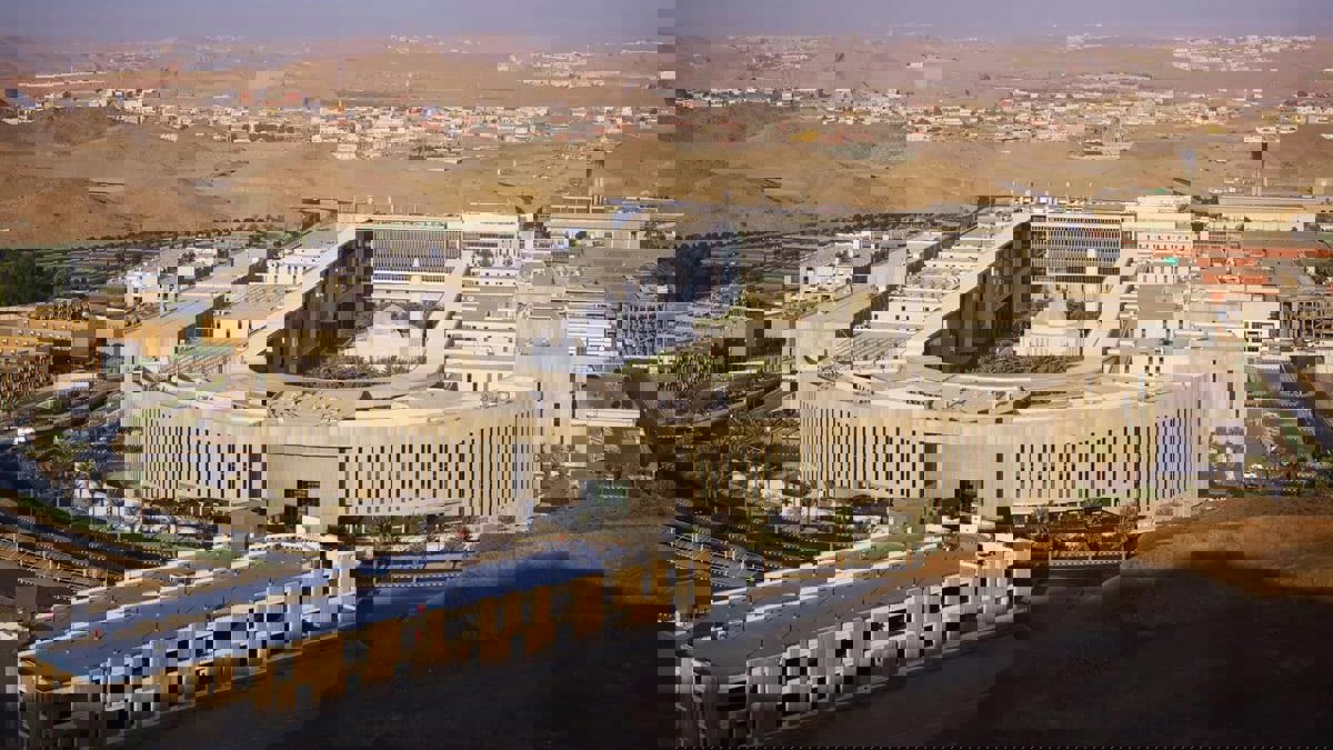 "نزاهة" السعودية: نصف مليار ريال إجمالي اختلاسات مدير جامعة الملك عبدالعزيز 