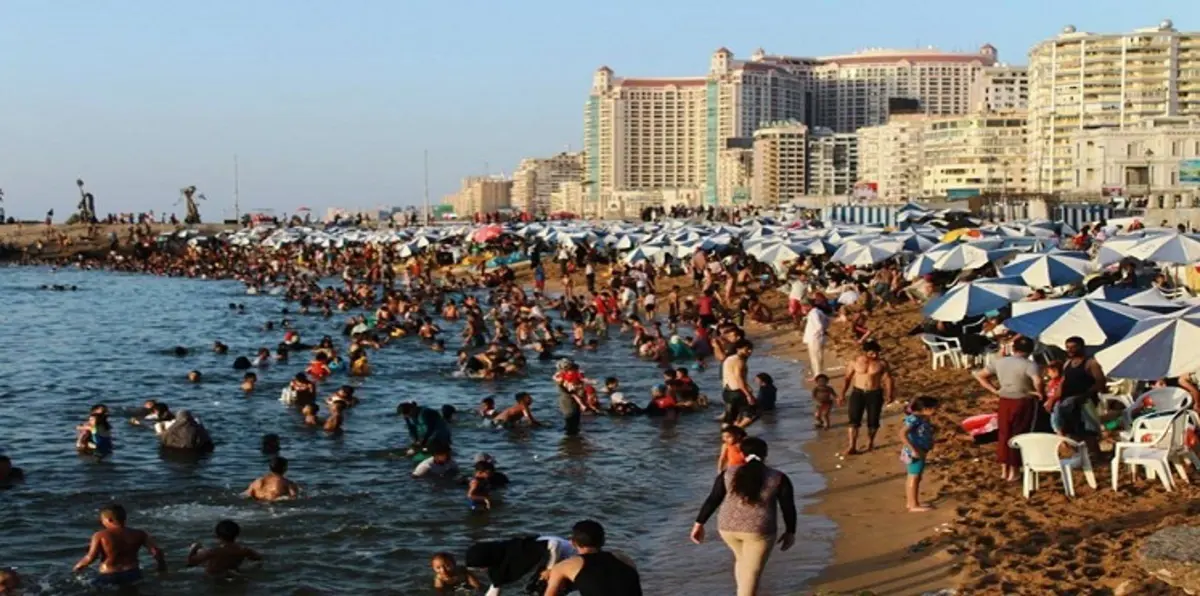 مصر.. مطالب شعبية وبرلمانية بإغلاق "شاطئ الموت" في الإسكندرية (صور)