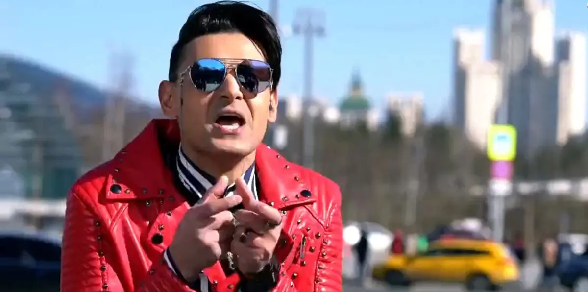 شتائم وسباب لاذع من أحمد آدم لرامز جلال بعد اكتشاف المقلب (فيديو)