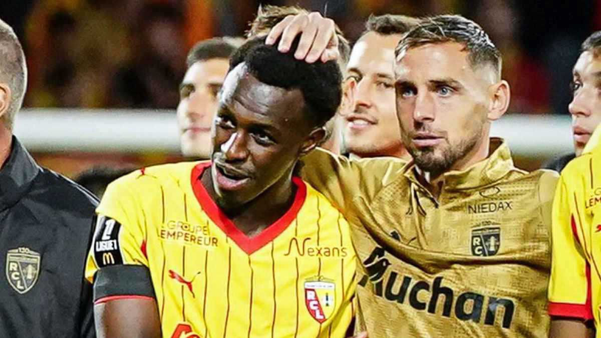 بعد أنباء اقترابه من نيوم.. ما موقف الهلال من عودة سعود عبد الحميد؟