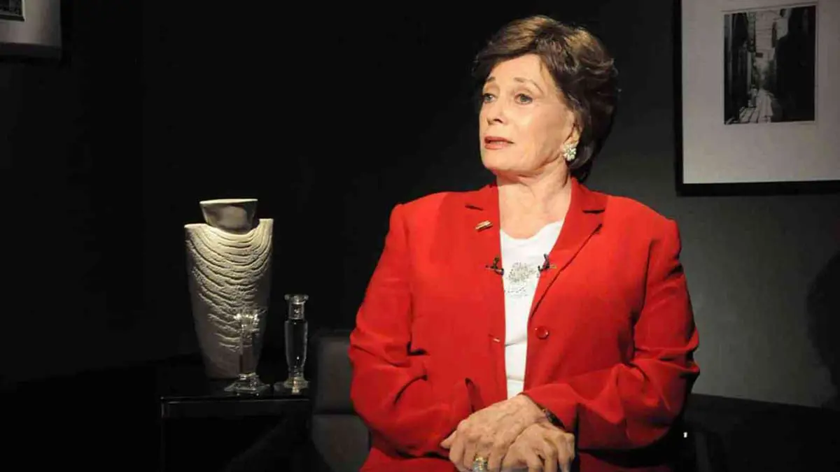 شيء من رائحة السادات