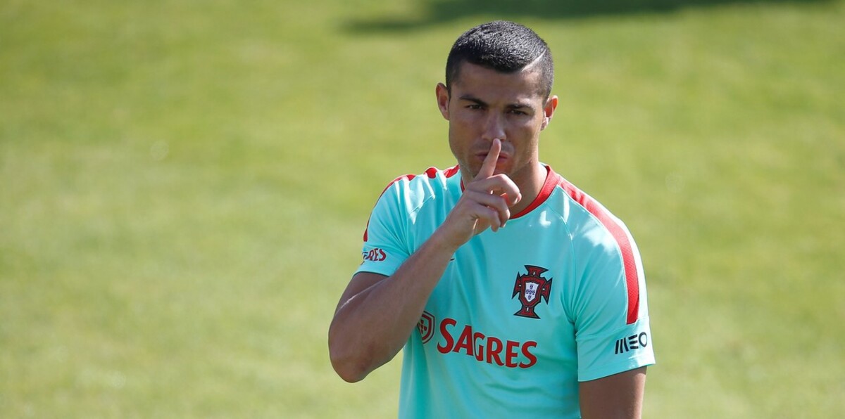 مانشستر يونايتد في ورطة بسبب قرار رونالدو المفاجئ