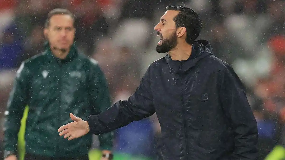 أول رد فعل من أربيلوا بعد سقوط ريال مدريد ضد بنفيكا