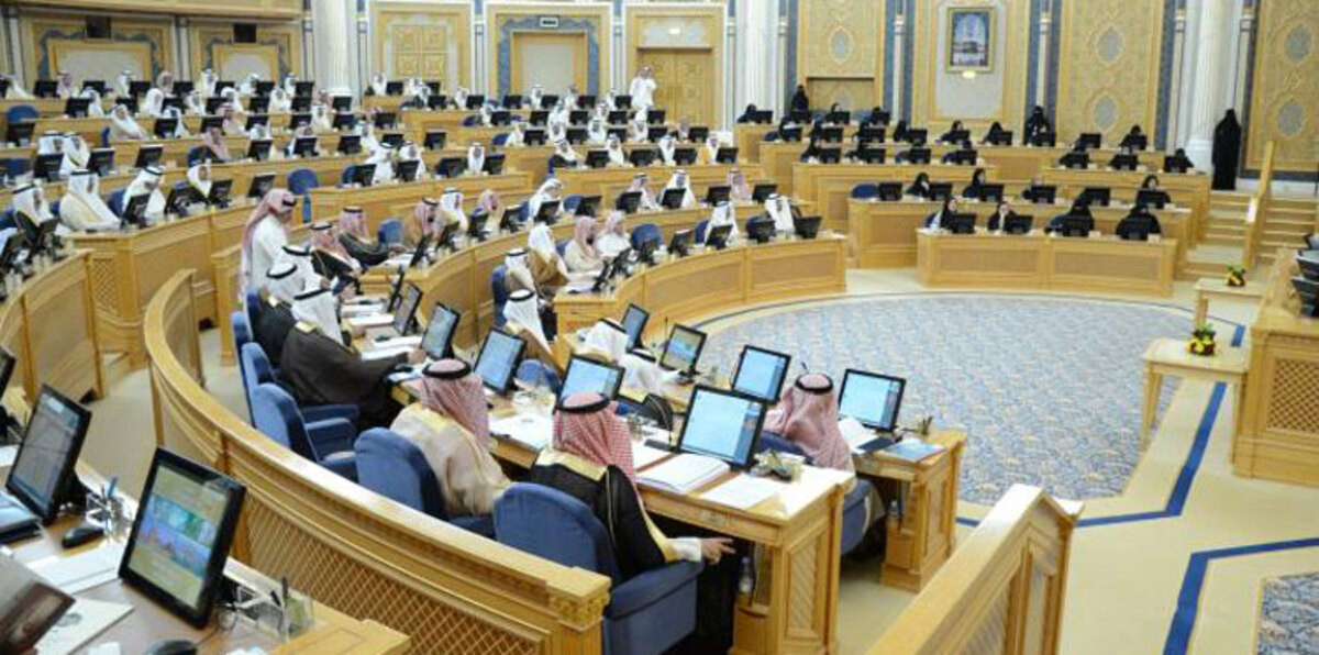 ما سر غياب المرأة السعودية عن مجال التحليل السياسي؟