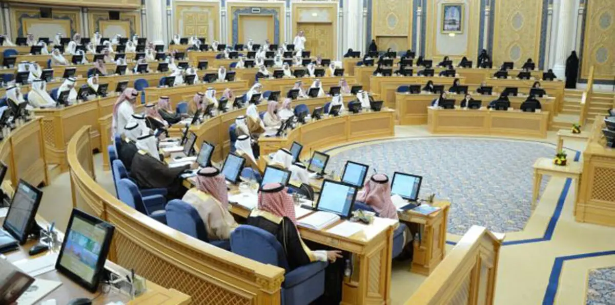 ما سر غياب المرأة السعودية عن مجال التحليل السياسي؟