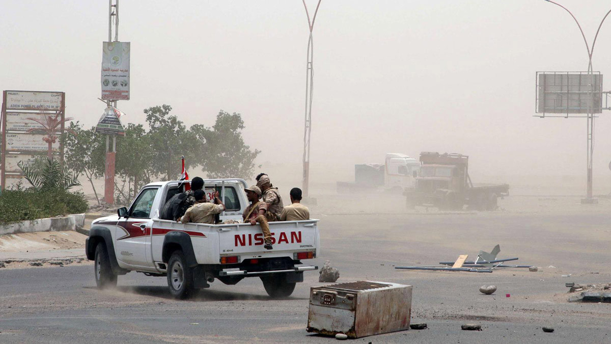 مقتل جندي وطفل برصاص مجهولين في عدن‎