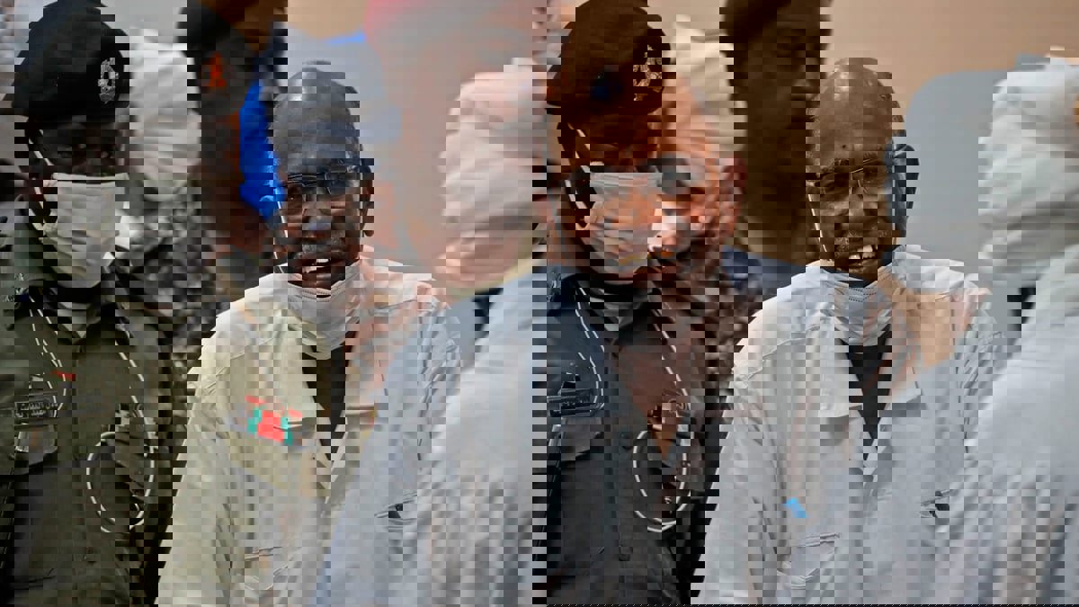 السودان يوافق على تسليم البشير لمحكمة الجنايات الدولية