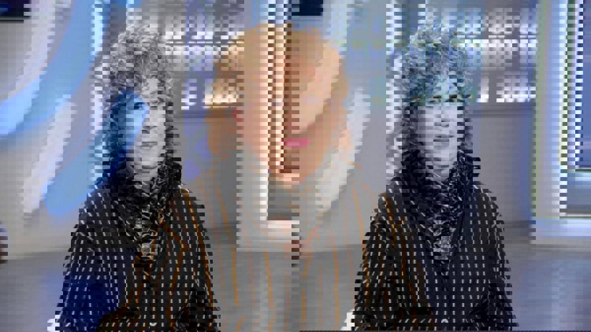 الفنانة المصرية سمية الألفي تعلن تعافيها من مرض السرطان