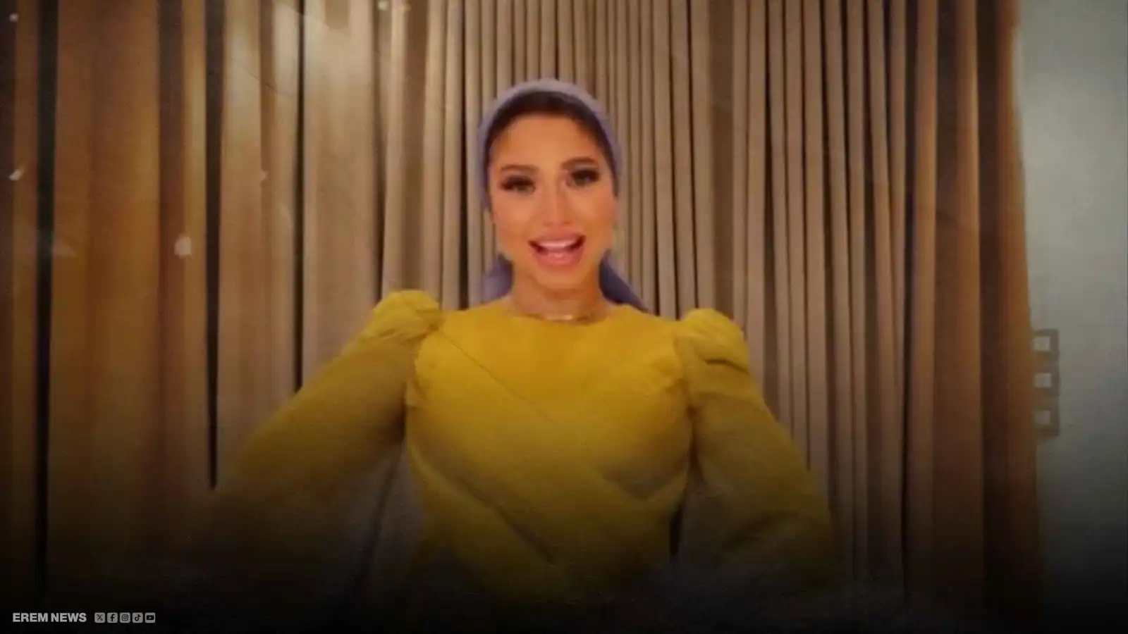 مدونة شهيرة تعيش بنصف مخ