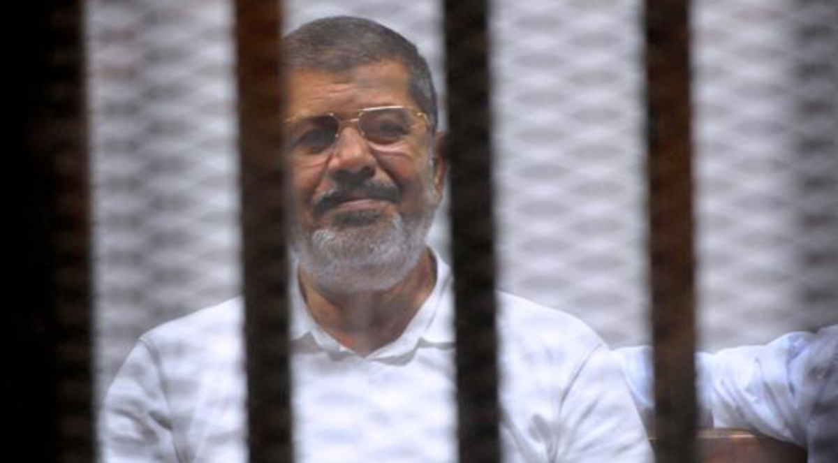 تأجيل النطق بالحكم على محمد مرسي حتى 16 يونيو