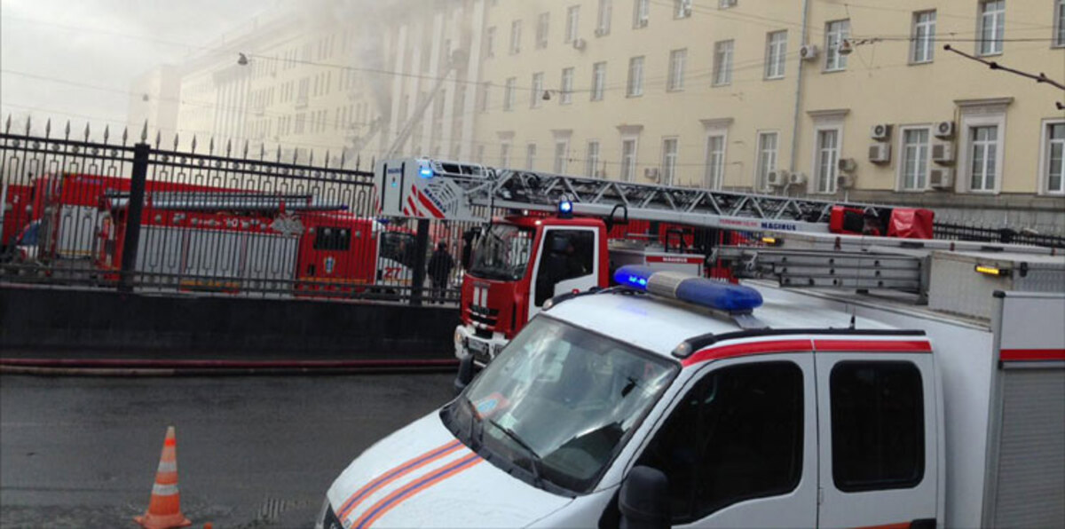 حريق ضخم يلتهم مستودعًا للصواريخ جنوب روسيا