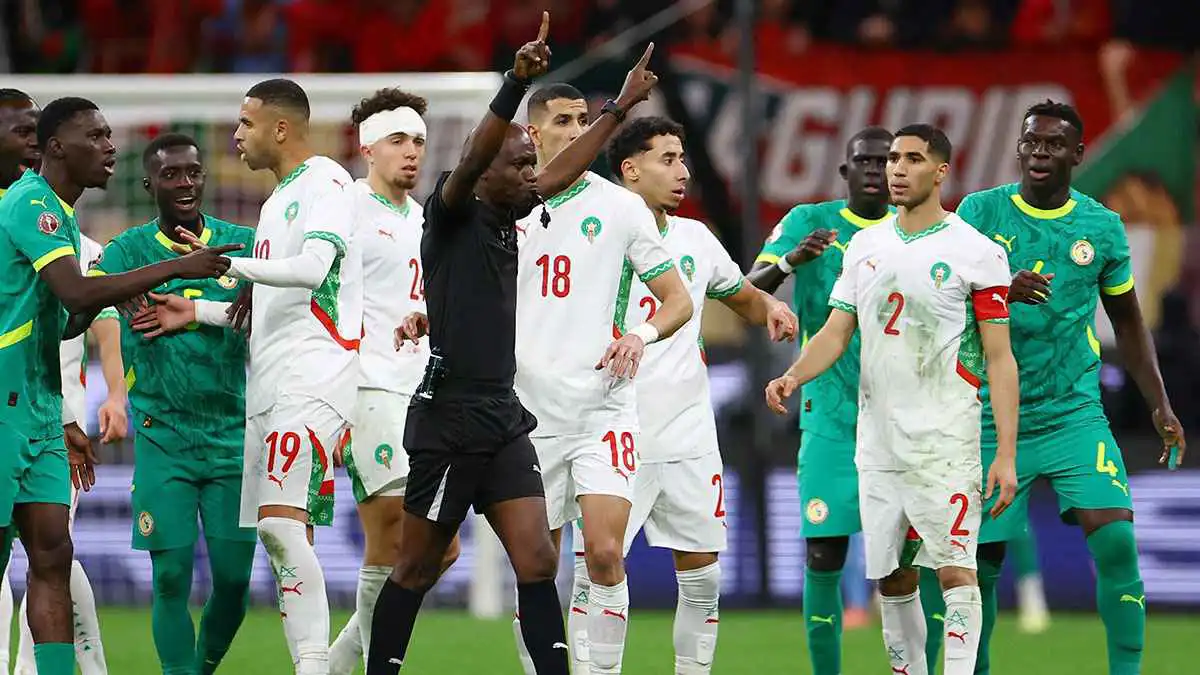 الصحف الرياضية: إعلان المغرب فائزًا بلقب كأس إفريقيا.. ومواجهة مهمة لبرشلونة
