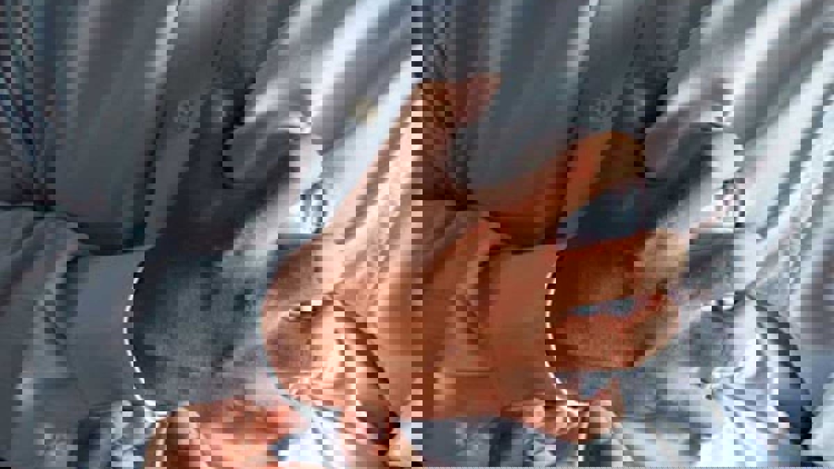 أعراض تشير إلى جلطة دموية خطيرة.. تعرف عليها