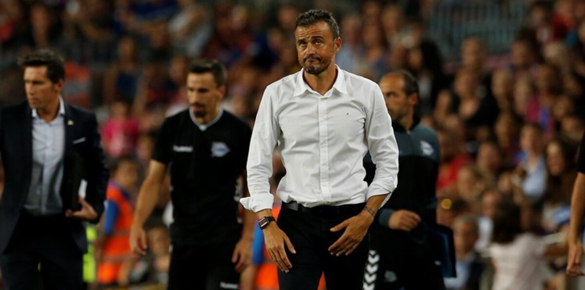 هل دبت الخلافات بين إنريكي ولاعبي برشلونة؟