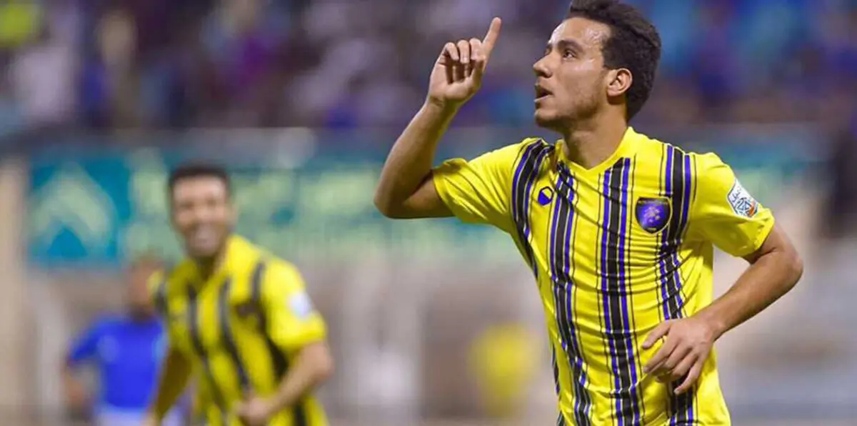 مصطفى فتحي لاعب التعاون السعودي يوضح موقفه من العودة للزمالك