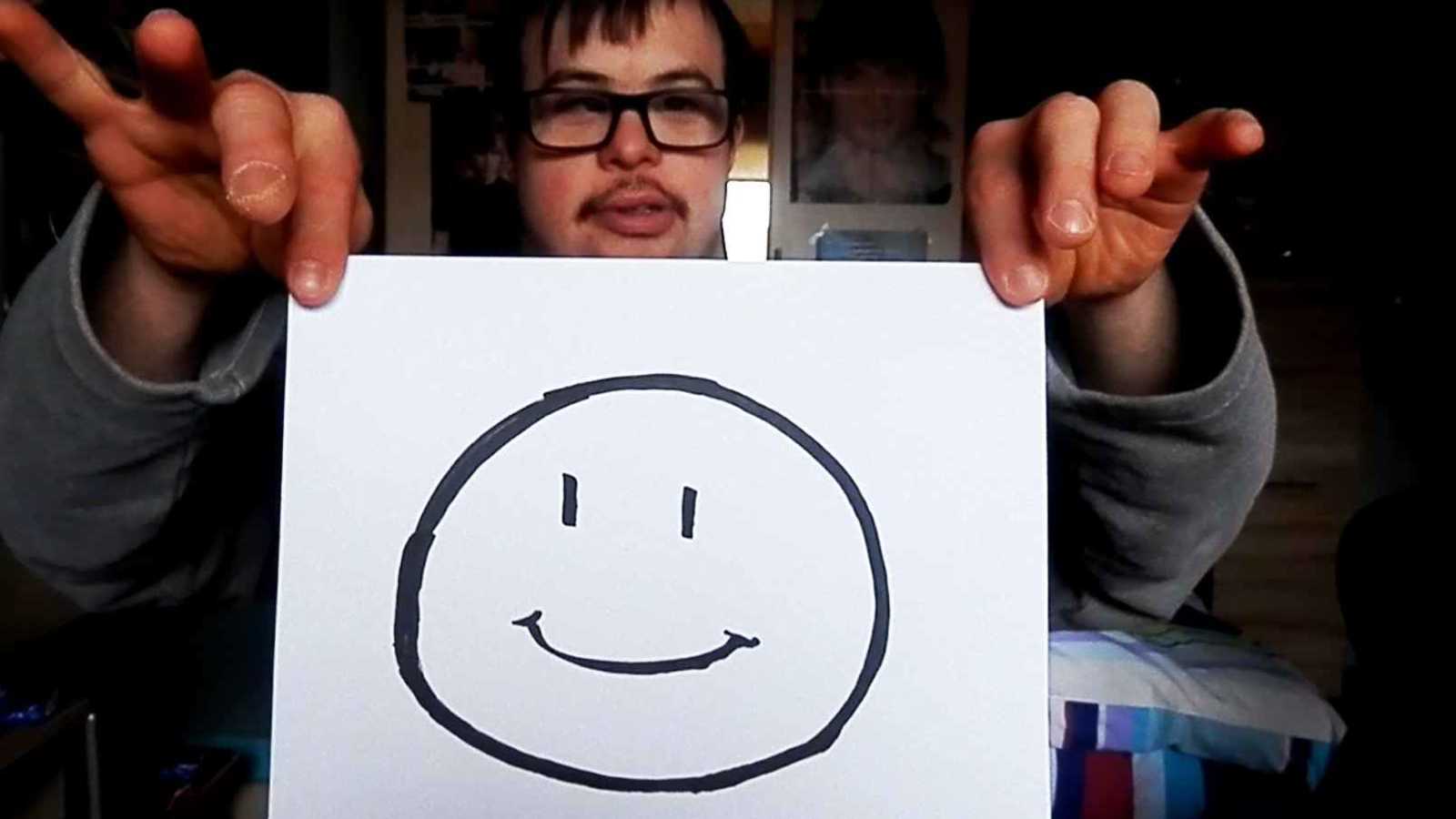 "دمرني المنغولي"..  مغني عراقي يشعل غضباً واسعاً في كركوك (فيديو)