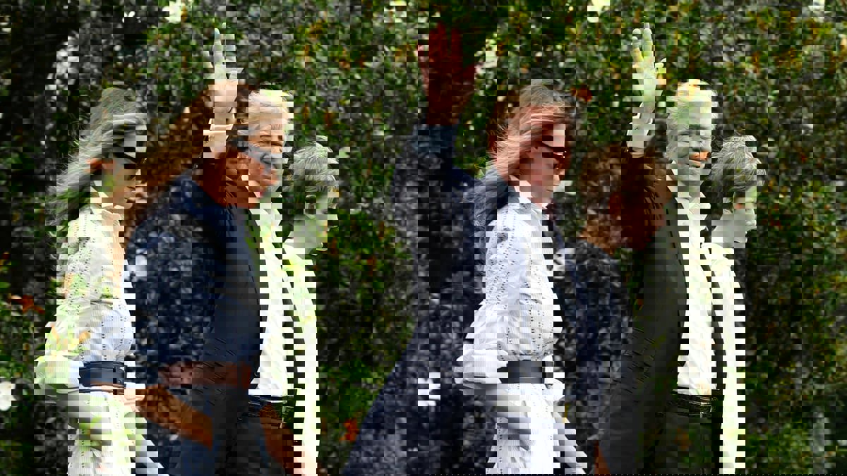 كيف استغل دونالد ترامب رجاله لإخفاء علاقته مع عشيقته مارلا مابلز ؟