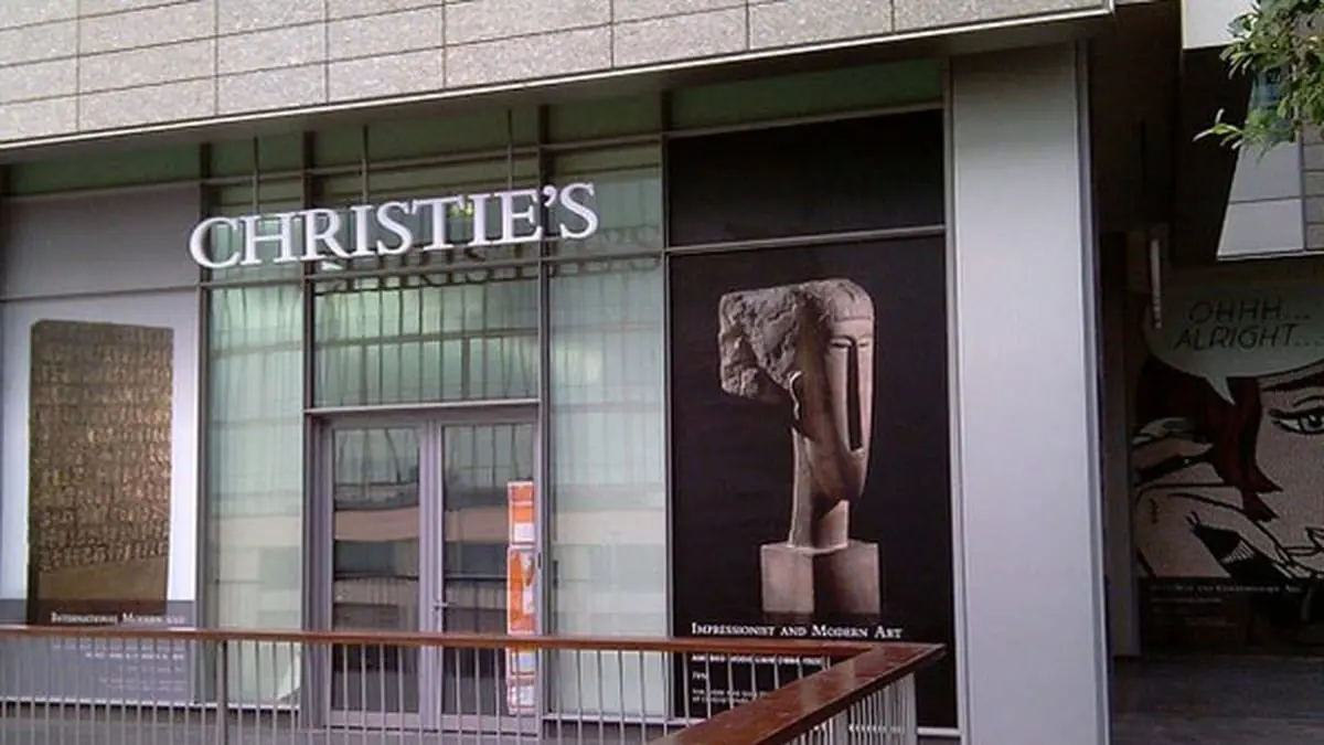 جدل بسبب أحد أكبر المزادات على المجوهرات في التاريخ