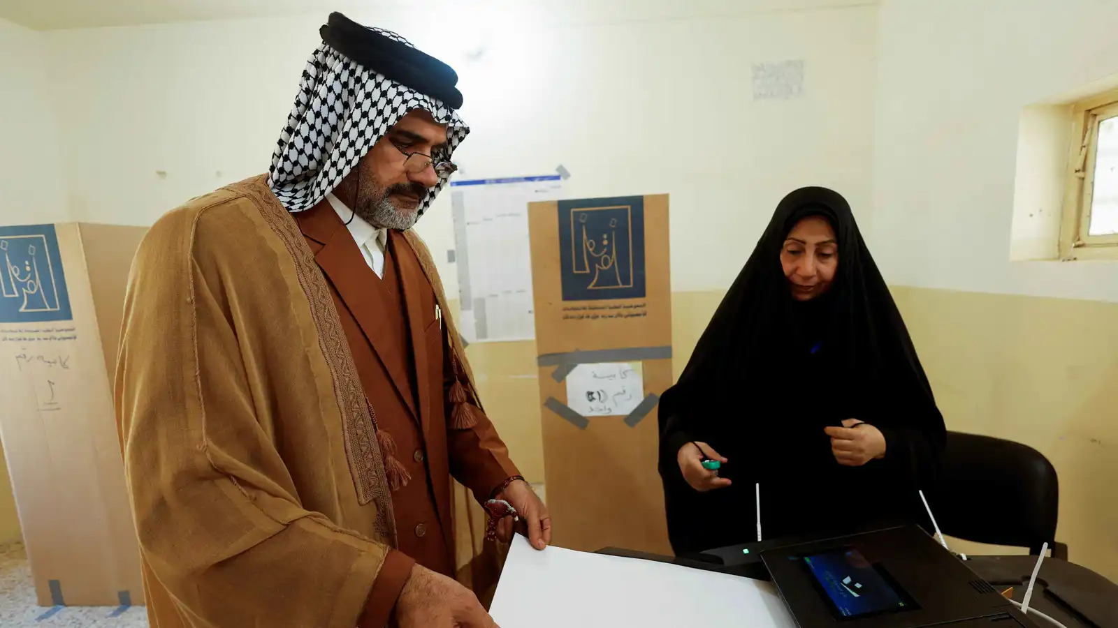 العراق.. الاستعانة بخطباء المساجد لحث الناخبين على الاقتراع (فيديو)