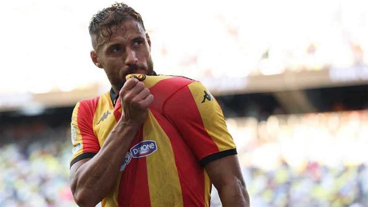 تمرد وافتعال أزمات.. هل يخطط يوسف بلايلي لإجبار الترجي على بيعه للمولودية؟