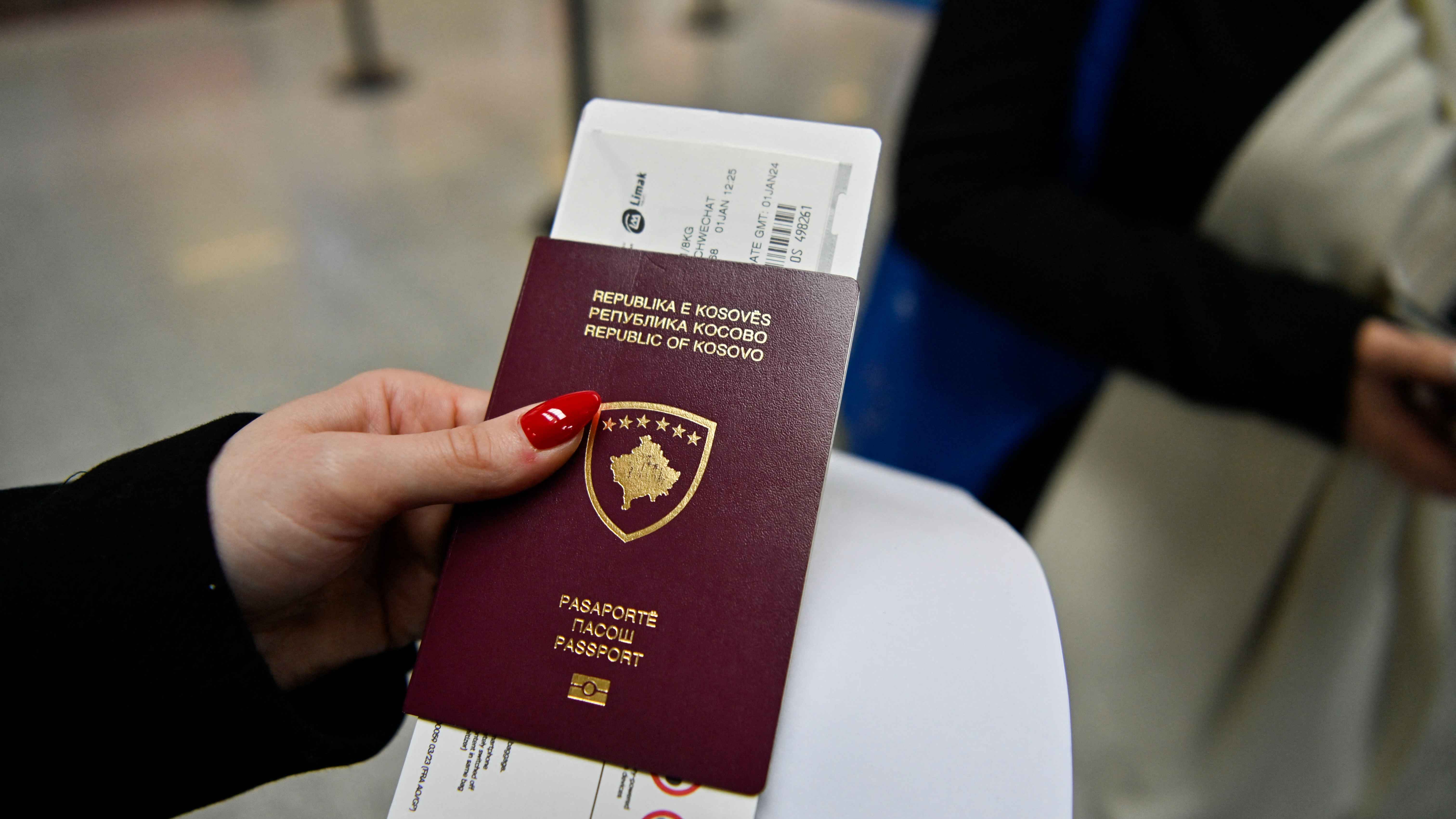 تاريخ الصلاحية لا يكفي.. متطلبات أساسية لجواز السفر