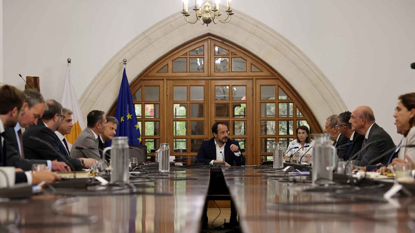 قبرص.. تقدم بمفاوضات "أطول" خط ربط كهربائي في العالم