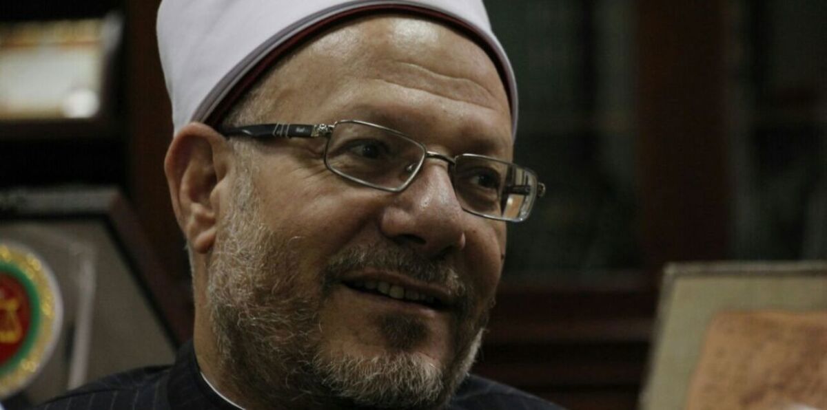 مفتي مصر لـ "إرم نيوز": قمر صناعي "إسلامي" لرصد الأهلّة قريبًا