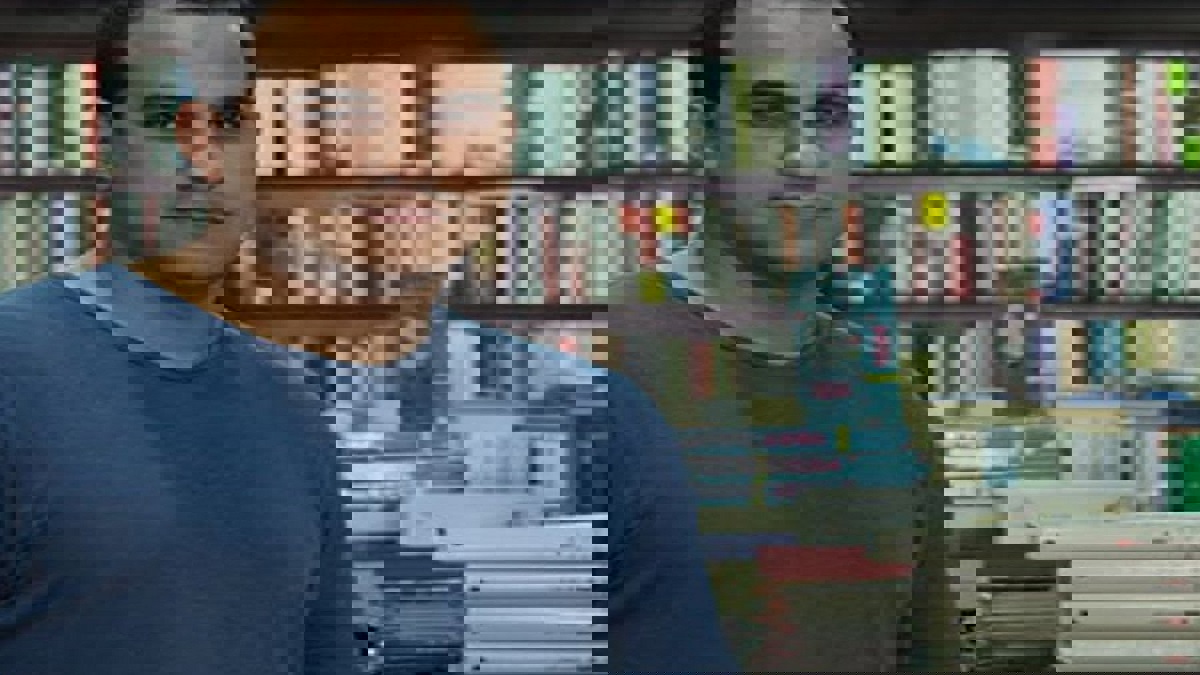 المصري خالد لطفي يفوز بجائزة اتحاد الناشرين الدولي‎